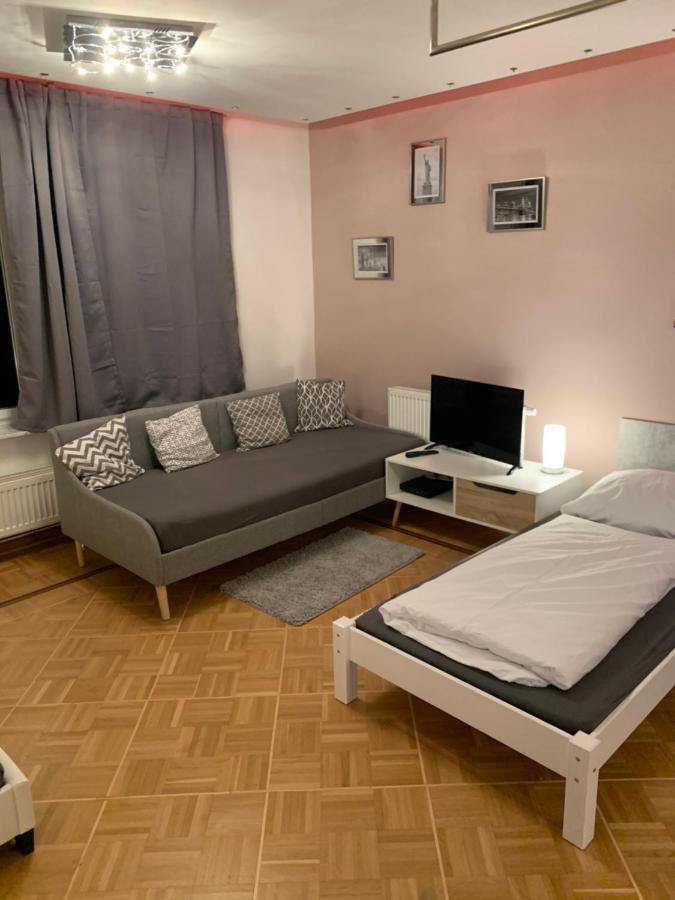 Aschaffapartment 4 Schlafzimmer Bis 10 Personen Bei Aschaffenburg Mainaschaff Exterior photo