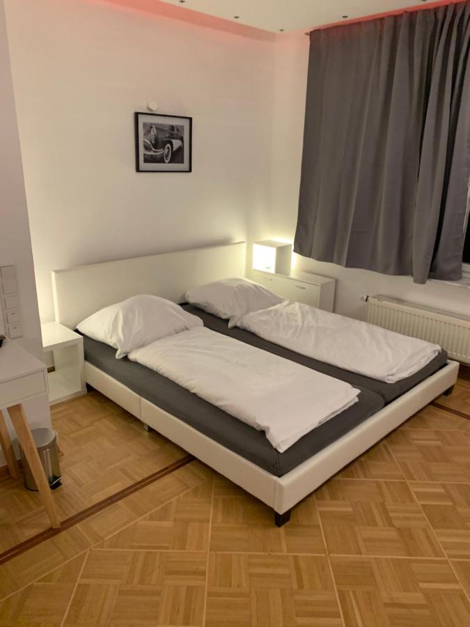 Aschaffapartment 4 Schlafzimmer Bis 10 Personen Bei Aschaffenburg Mainaschaff Exterior photo