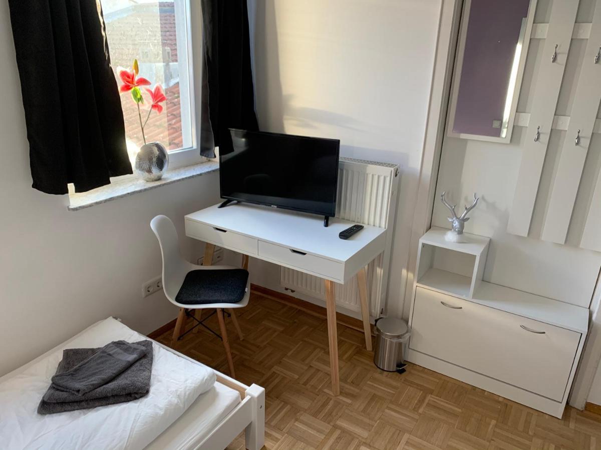 Aschaffapartment 4 Schlafzimmer Bis 10 Personen Bei Aschaffenburg Mainaschaff Exterior photo